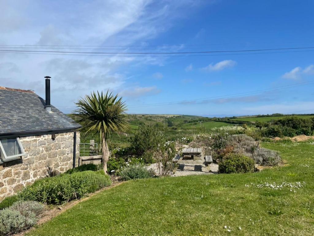 Trengothal Barn Porthcurno Exterior foto