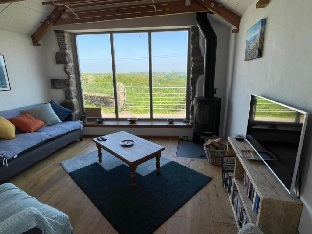 Trengothal Barn Porthcurno Exterior foto
